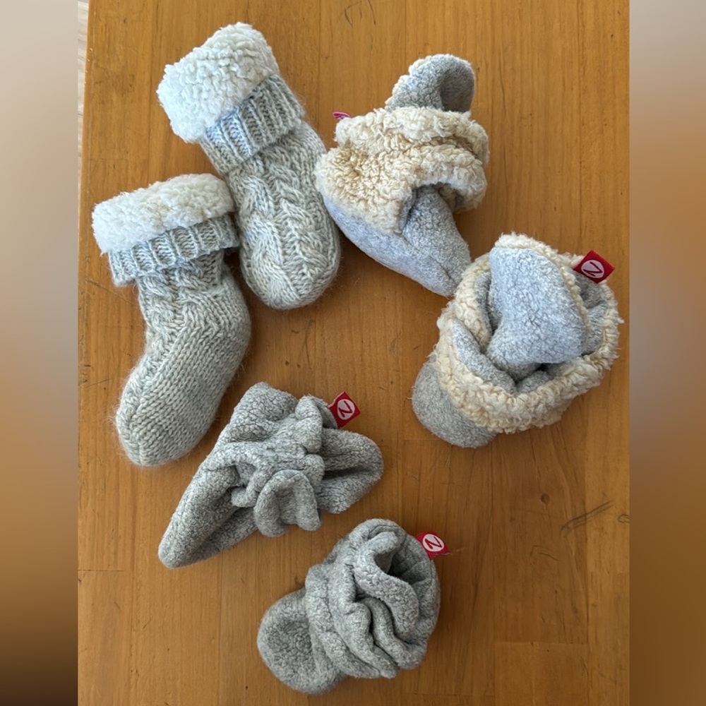 Zutano baby booties 0-3 months bundle lot
